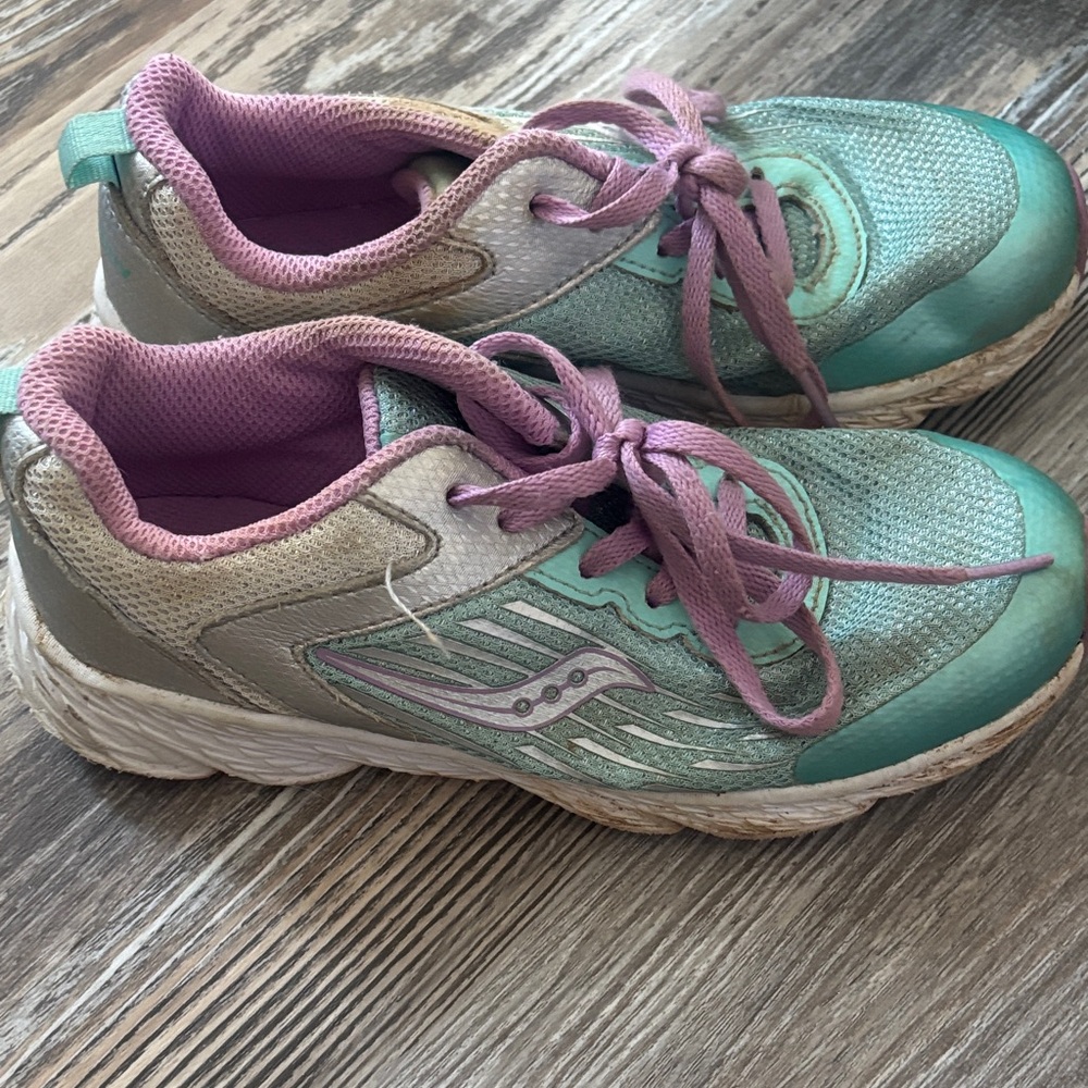 Saucony Youth Teal and Purple Athletic Shoes